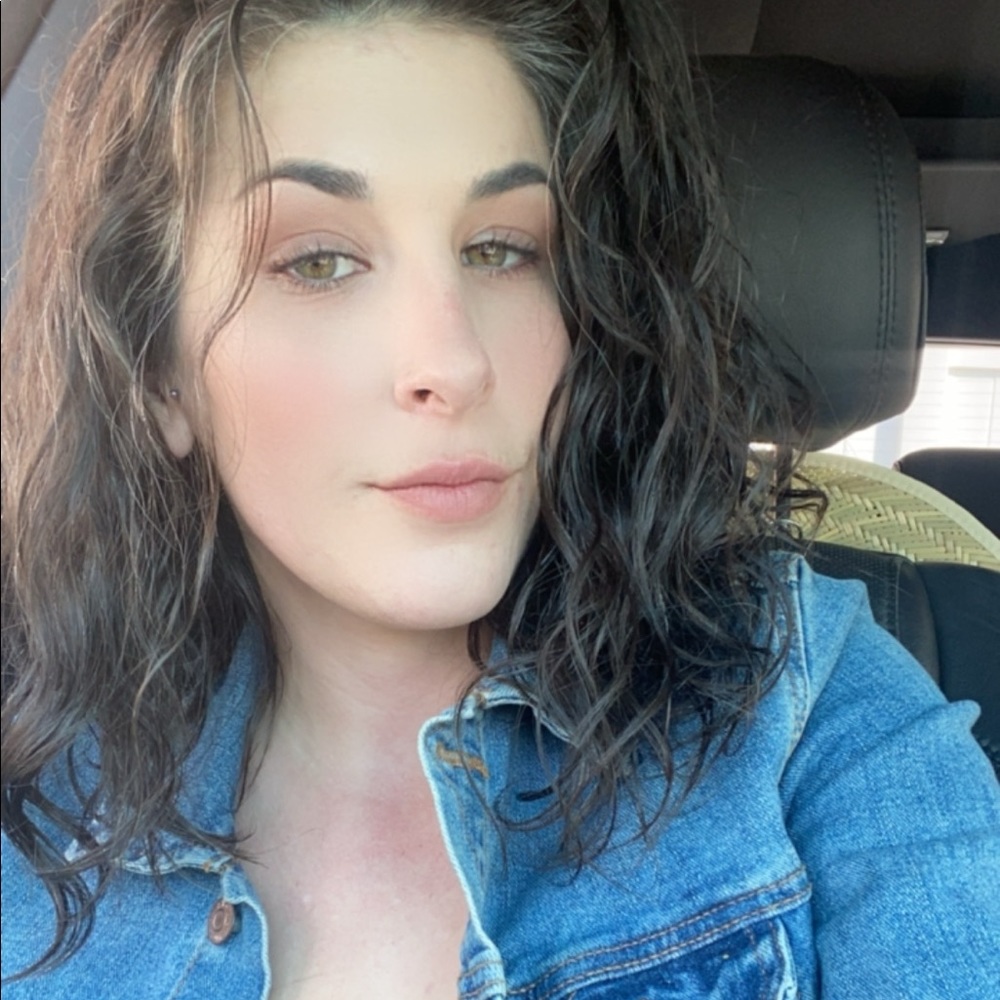 Meet your Posher, Robyn